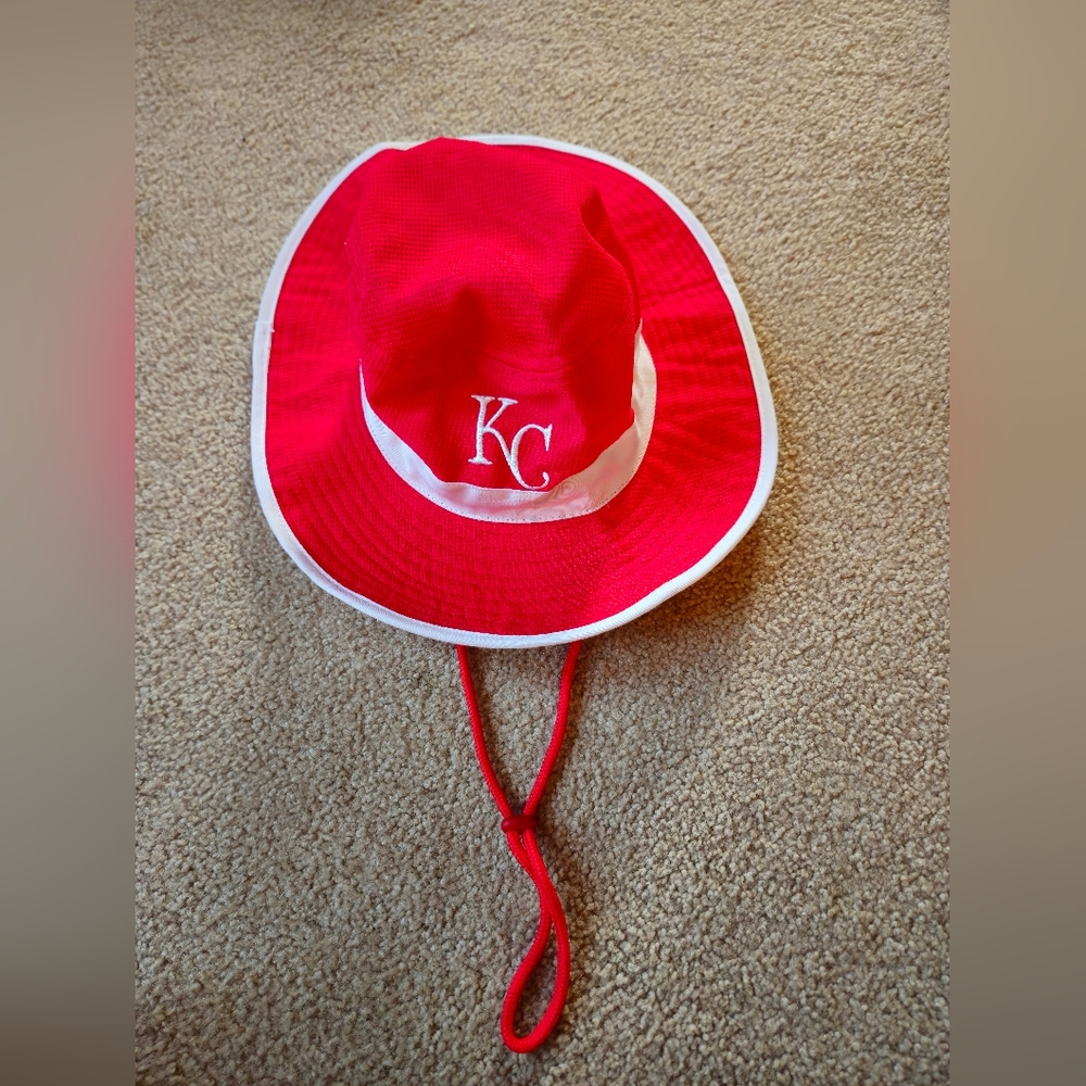 Kansas City Royals x Nebraska Bucket Hat, Baseball Collab MLB NCAA